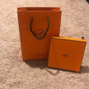 Authentic Hermès box.